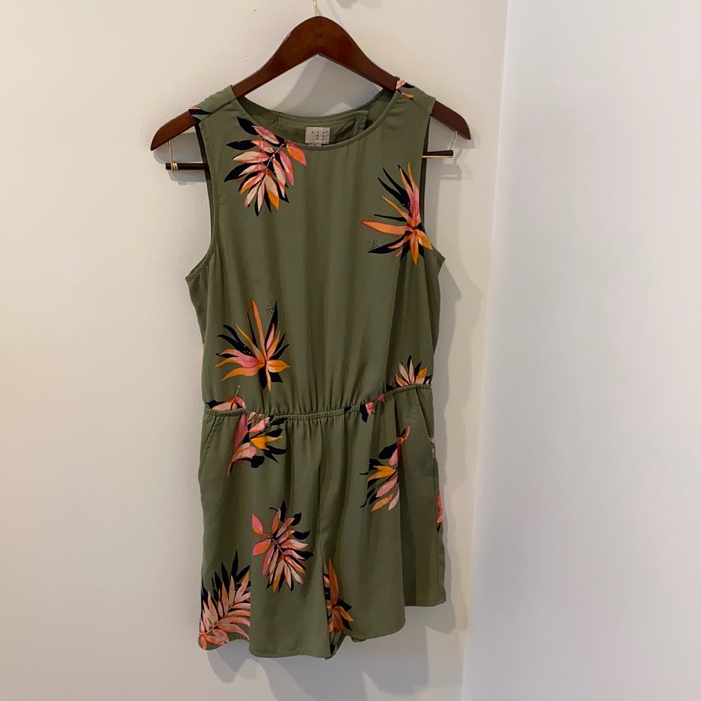 Olive Floral Romper - size Small
